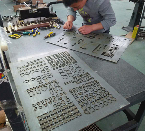 鹽城沖壓刀模多少錢